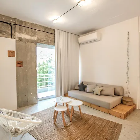 Convent-βand αpartment *